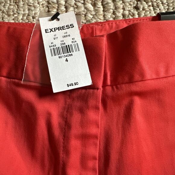 Womens Express ‎ Cuffed Chino Shorts Size 4 - NEW - Bright Coral Peach - Picture 2 of 4